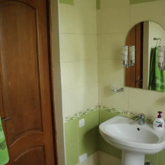 Гостиница House Near Bridge ванная фото 2