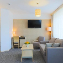 Tartu Hotel 2* Стандартный семейный номер с двуспальной кроватью фото 14