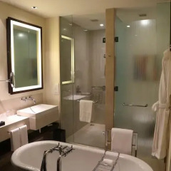 Отель Trident, Hyderabad 5* Стандартный номер с различными типами кроватей фото 5
