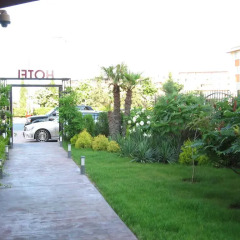 Апартаменты Sun City Apartments парковка