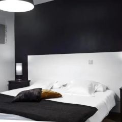 THC Gran Via Hostel Стандартный номер с двуспальной кроватью фото 2