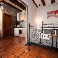 Апартаменты Plaza Real Apartments Барселона комната для гостей фото 3