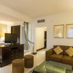 Grand Excelsior Hotel Deira 4* Стандартный номер с различными типами кроватей фото 4