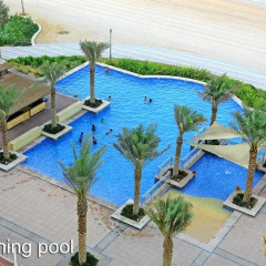 Отель Royal Club at Palm Jumeirah бассейн