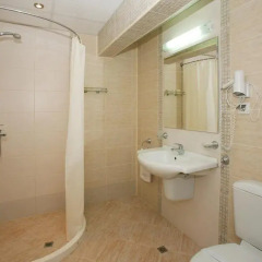 Karlovo Hotel 3* Стандартный номер с разными типами кроватей фото 5