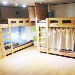 Отель Crossroad Backpackers Hongdae Кровать в общем номере с двухъярусной кроватью фото 9