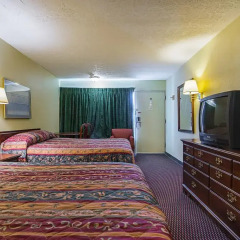 Отель Knights Inn Columbus 2* Номер Делюкс с различными типами кроватей фото 9