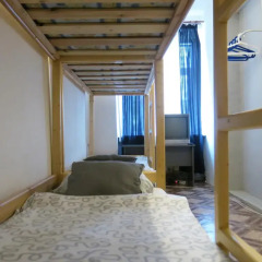 Гостиница Happy House Кровать в женском общем номере с двухъярусной кроватью фото 6