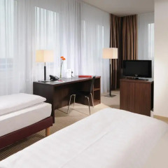 AZIMUT Hotel Munich 3* Улучшенный номер с различными типами кроватей