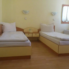 Hotel Amethyst Стандартный номер с двуспальной кроватью