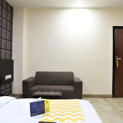 Отель FabHotel Aksh Palace Golf Course Road 3* Номер Делюкс с различными типами кроватей фото 7