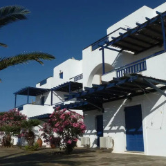 Отель Agios Pavlos Studios бассейн
