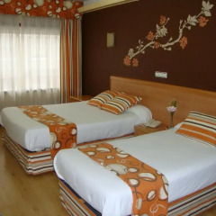 Hotel Almirante комната для гостей фото 5