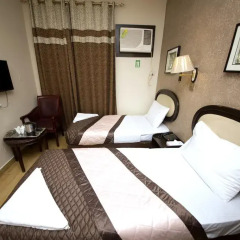 Grand Sina Hotel Стандартный семейный номер с двуспальной кроватью фото 3