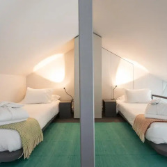 Отель Chiado Arty flats 4* Улучшенный люкс с различными типами кроватей фото 34
