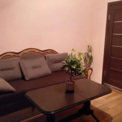 Гостиница Little House With Garden комната для гостей фото 3