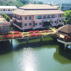 Отель Alpina Phuket Nalina Resort & Spa 4* Улучшенный номер с двуспальной кроватью