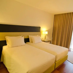 Отель Crowne Plaza Vilamoura - Algarve 5* Улучшенный номер с различными типами кроватей фото 3