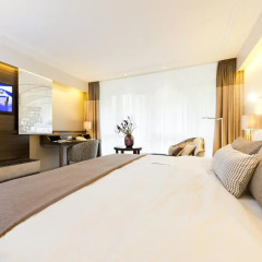Отель Pullman Munich 4* Улучшенный номер с различными типами кроватей фото 6