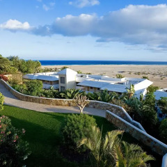 Отель Sol Beach House at Melia Fuerteventura - Adults Only пляж