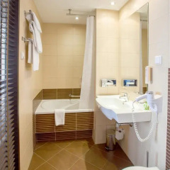 Qubus Hotel Łódź ванная
