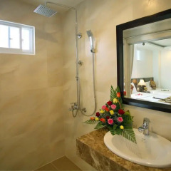 Azura Hotel 2* Номер Делюкс с различными типами кроватей фото 5