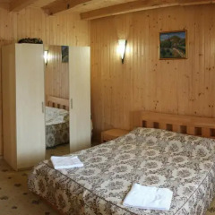 Гостиница Solnce Karpat Коттедж с различными типами кроватей фото 36