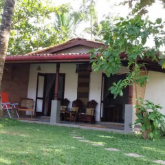 Отель Wadduwa Beach Villa 3* Вилла с различными типами кроватей фото 15