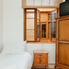 Отель Abracadabra B&B 3* Стандартный номер с двуспальной кроватью (общая ванная комната) фото 17