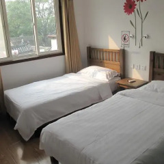 Lucky Family Hostel Стандартный номер с 2 отдельными кроватями фото 3