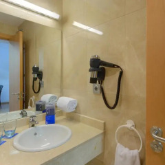Отель Tryp Madrid Airport Suites 3* Полулюкс с различными типами кроватей фото 2