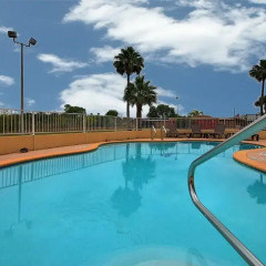 Отель Comfort Inn Kingsville Кингсвилль бассейн фото 3