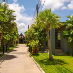 Отель Villa Amiria by TropicLook: Onyx Style Nai Harn Beach
