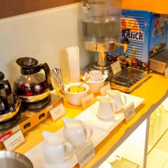 GK Central Hotel 3* Улучшенный номер с различными типами кроватей фото 13