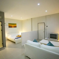 Отель Infinity Guesthouse 2* Улучшенный номер с различными типами кроватей фото 16