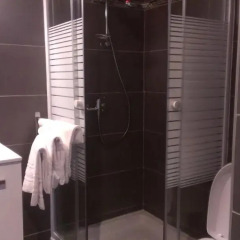 Отель Hipotel Paris Gambetta République ванная фото 9