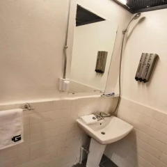 G guesthouse Itaewon - Hostel Кровать в общем номере с двухъярусной кроватью фото 23