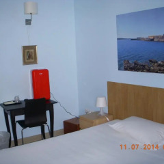 Отель B&B Neapolis Сиракуза комната для гостей фото 3