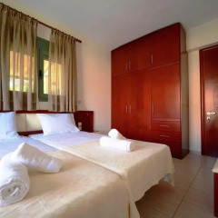 Отель Aselinos Suites 3* Коттедж с различными типами кроватей