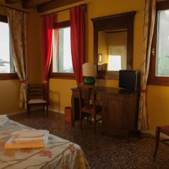 Отель Locanda Ai Santi Apostoli 3* Улучшенный номер с различными типами кроватей фото 22