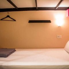 Bubble Space - Hostel Кровать в общем номере фото 2