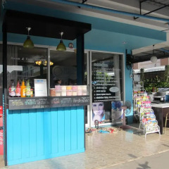 Отель Sweet Home Guesthouse бассейн