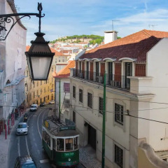 Отель Feels Like Home Chiado Prime Suites 3* Стандартный номер с различными типами кроватей фото 6