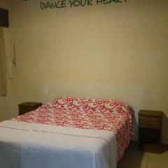 Aventura Hostel Сан-Рафаэль спа фото 2