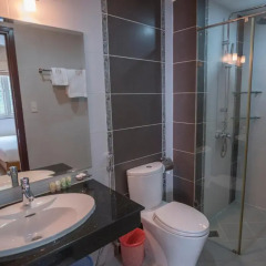 Song Hung Hotel & Serviced Apartments Хошимин ванная