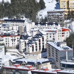 Отель Apartamentos GHM Gorbea фото 2