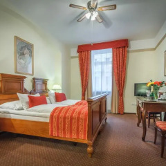Mucha Hotel 4* Стандартный номер с различными типами кроватей фото 13