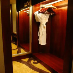 Sheraton Shenzhen Futian Hotel 5* Улучшенный номер с различными типами кроватей фото 6
