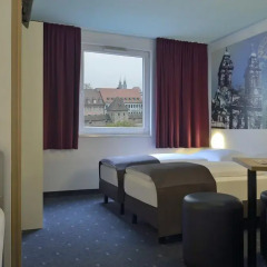 B&B Hotel Nürnberg-City 2* Стандартный номер с различными типами кроватей фото 5