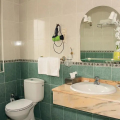 Hotel Avenida III 2* Стандартный номер с двуспальной кроватью фото 8